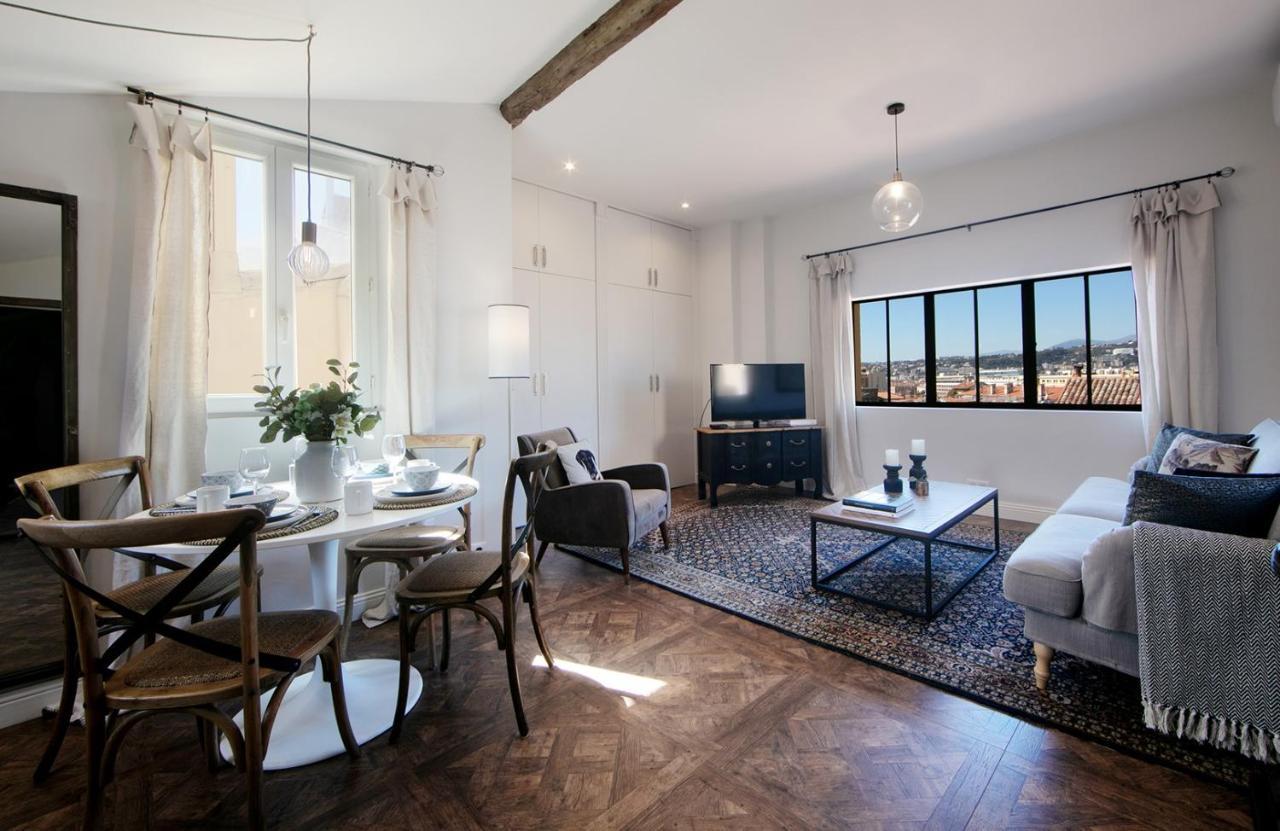 Apartamento Cocoon Loft - Magnifique Loft Sous Toit, Refait A Neuf, Vues Splendides, Clim, Wifi Niza Exterior foto