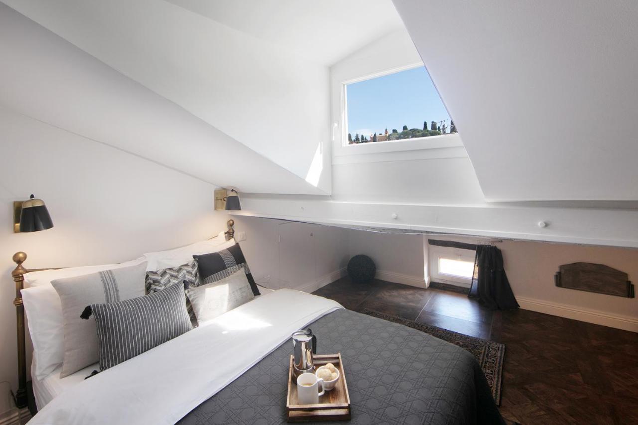 Apartamento Cocoon Loft - Magnifique Loft Sous Toit, Refait A Neuf, Vues Splendides, Clim, Wifi Niza Exterior foto
