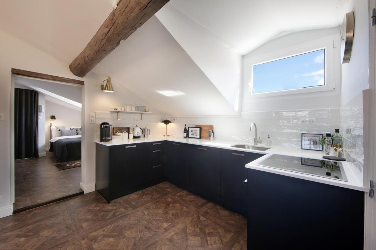 Apartamento Cocoon Loft - Magnifique Loft Sous Toit, Refait A Neuf, Vues Splendides, Clim, Wifi Niza Exterior foto